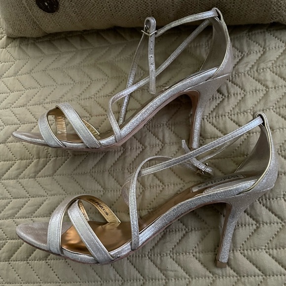 Super glam shimmery gold heels, cross arch ankle strap, size 8, EUC! - Picture 10 of 10